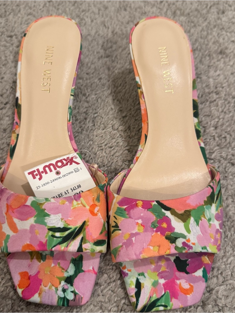 Nine West Floral Kitten Heels Size 7.5